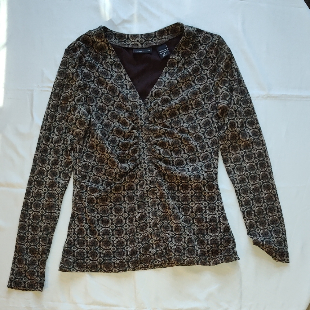Brown Pattern New York & Company.  V Neck Women's Top.